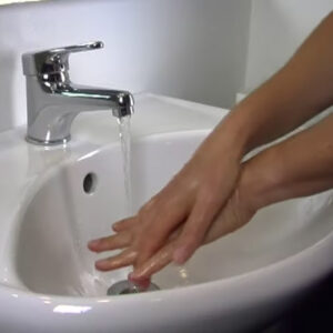 indsæt video om at vaske hænder i kalenderen